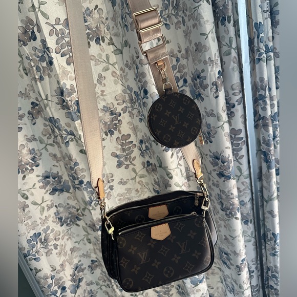 Louis Vuitton Monogram Crossbody Bag - Black and Brown - Picture 1 of 1